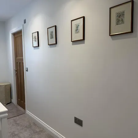 Close To The Walls Sleeps 4 * York